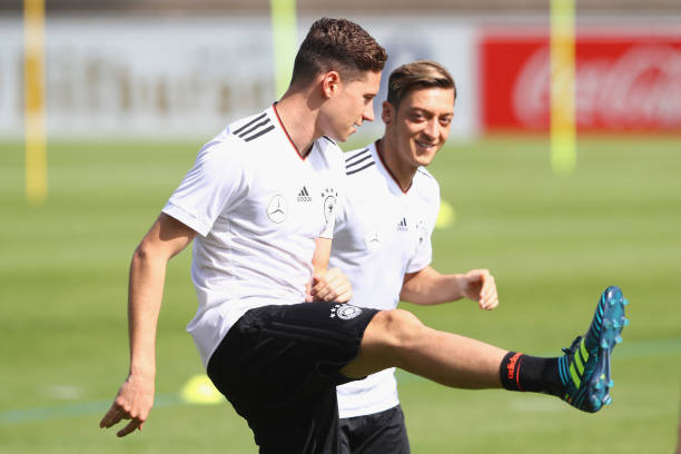 Draxler looking forward to playing with Ozil 2 draxler ozil