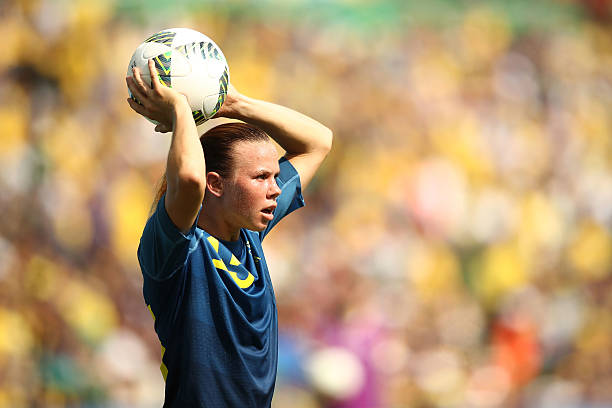 Samuelsson to leave Arsenal before 4 April 2 jessica Samuelsson