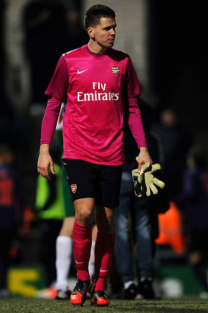 szczesny pink kit
