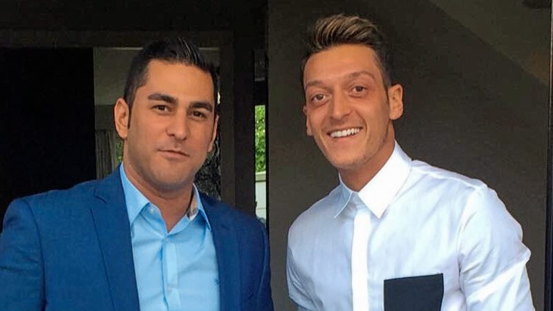 Mesut Ozil ad Erkut Sogut