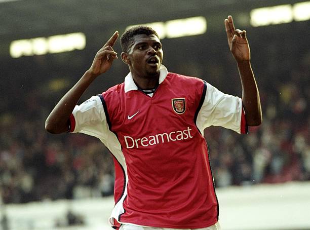 16 Oct 1999: Nwankwo Kanu scores Arsenal's 4th goal during the FA Carling Premiership match against Everton at Highbury in London, England. Arsenal...