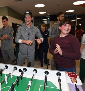 LONDON, ENGLAND - DECEMBER 05: Mesut Ozil visits the Teenage Cancer Trust Unit in University College Hospital on December 5, 2017 in London, England. (Photo by David Price/Arsenal FC via Getty Images) *** Local Caption *** Mesut Ozil; Oezil