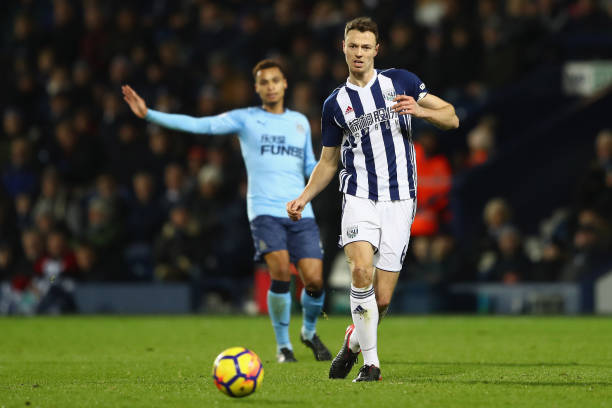 West Brom hopeful Jonny Evans will prefer to work with Alan Pardew over Arsene Wenger 2 jonny evans 3