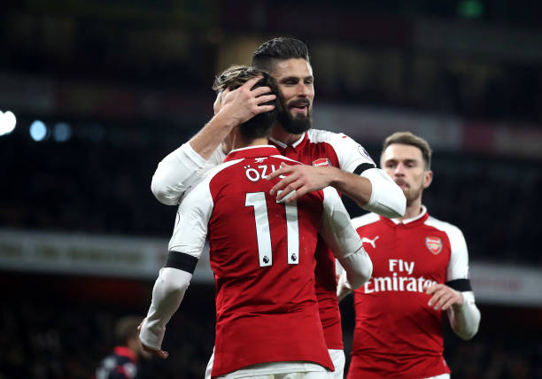 mesut ozil olivier giroud