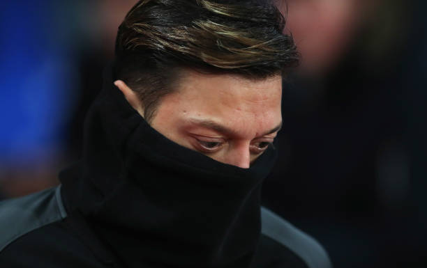 mesut ozil palace snood