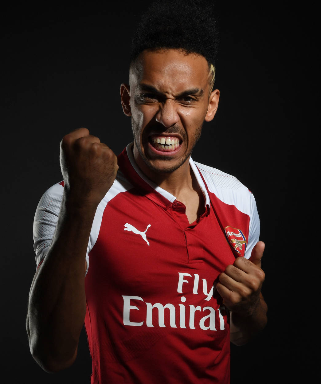 ST ALBANS, ENGLAND - JANUARY 31: Arsenal unveil new signing Pierre-Emerick Aubameyang at London Colney on January 31, 2018 in St Albans, England. (...