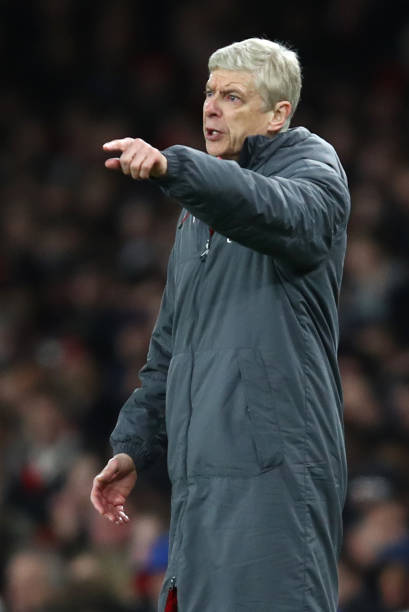 LONDON, ENGLAND - JANUARY 03: Arsene Wenger, Manager of Arsenal gives instruction to his team during the Premier League match between Arsenal and C...