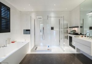aub house 7