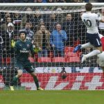 petr cech v spurs 2
