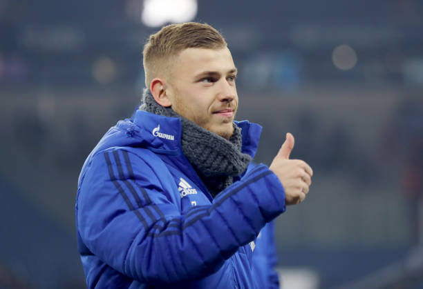 GELSENKIRCHEN, GERMANY - MARCH 03: Max Meyer of Schalke looks on prior to the Bundesliga match between FC Schalke 04 and Hertha BSC at Veltins-Aren...