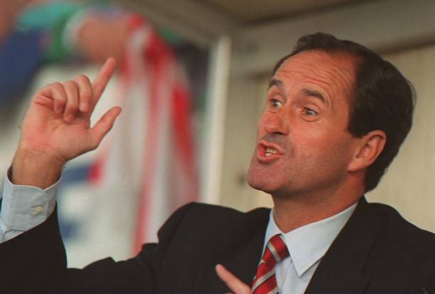 Will playing the Emery way secure Arsenal the Europa League trophy? 5 1995: Manager of Arsenal, George Graham shouts instructions to his players during a Premier League match at Highbury, London. Mandatory Credit: Ben Radford/ALLSPORT
