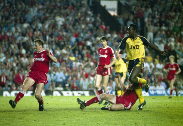 Arsenal legend Michael Thomas says wages were an 'embarrassment' 3 michael thomas anfield
