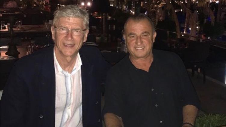 Wenger and Fatih Terim (via Aydinlik)