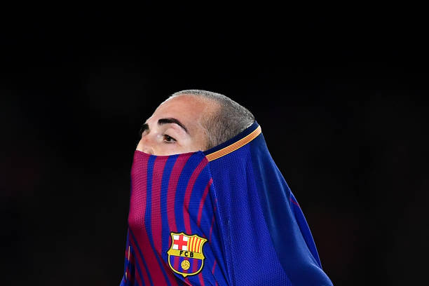BARCELONA, SPAIN - NOVEMBER 29: Aleix Vidal of FC Barcelona reacts during the Copa del Rey round of 32 second leg match between FC Barcelona and Re...