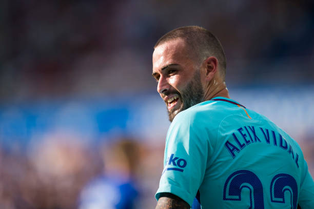 Barcelona see Arsenal 28-year-old interest as 'holy water', players discussing move 2 VITORIA-GASTEIZ, SPAIN - AUGUST 26: Aleix Vidal of FC Barcelona reacts during the La Liga match between Deportivo Alaves and Barcelona at Estadio de Mendizorroza on August 26, 2017 in Vitoria-Gasteiz, Spain. (Photo by Juan Manuel Serrano Arce/Getty Images)