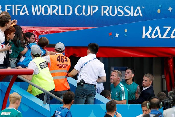 Mesut Ozil clashes with German fans as lazy journalists blame him again 3 World Cup Group F South Korea vs Germany