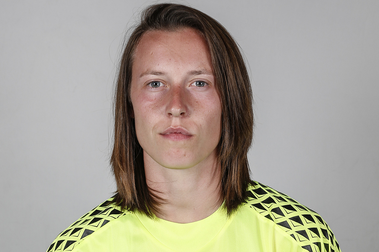 Official: Arsenal strike West Ham keeper deal with new French keeper set to arrive 3 pauline Peyraud-Magnin