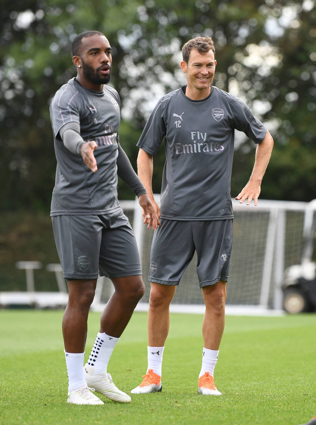 stephan lichtsteiner alexandre lacazette