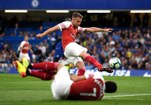 LONDON, ENGLAND - AUGUST 18: Aaron Ramsey of Arsenal shoots and misses during the Premier League match between Chelsea FC and Arsenal FC at Stamfor...