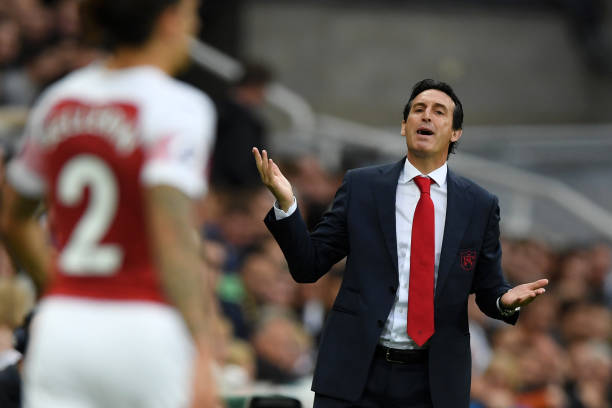 NEWCASTLE UPON TYNE, ENGLAND - SEPTEMBER 15: Unai Emery, Manager of Arsenal reacts during the Premier League match between Newcastle United and Ars...