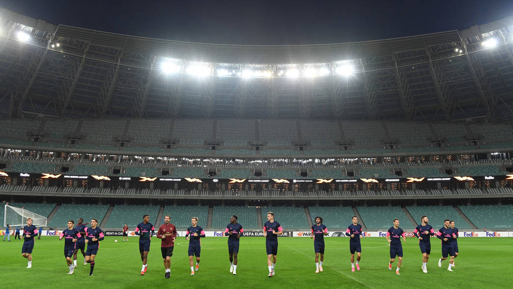 arsenal train in baku