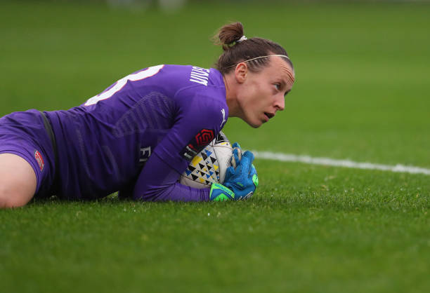 KINGSTON UPON THAMES, ENGLAND - OCTOBER 14: Pauline Peyraud-Magnin of Arsenal during the FA WSL match between Chelsea Women and Arsenal at The Cher...