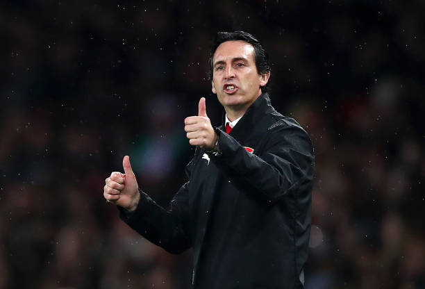 Why Arsenal will never fear Tottenham 3 LONDON, ENGLAND - OCTOBER 31: Unai Emery, Manager of Arsenal gives his team instructions during the Carabao Cup Fourth Round match between Arsenal and Blackpool at Emirates Stadium on October 31, 2018 in London, England. (Photo by Naomi Baker/Getty Images)