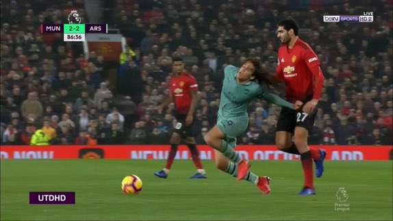 fellaini hair pull guendouzi