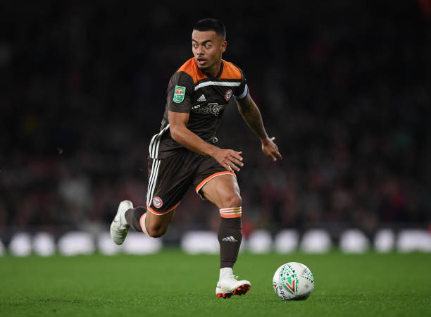 LONDON, ENGLAND - SEPTEMBER 26: Nico Yennaris of Brentford runs with the ball during the Carabao Cup Third Round match between Arsenal and Brentfor...