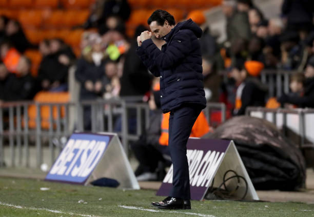 BLACKPOOL, ENGLAND - JANUARY 05: Unai Emery, Manager of Arsenal reacts after Arsenal's second goal during the FA Cup Third Round match between Blac...