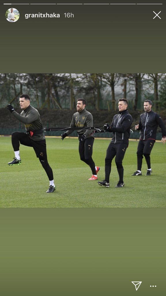 Granit Xhaka and Sokratis Papastathopoulos back in light training (Photo via Instagram / GranitXhaka)