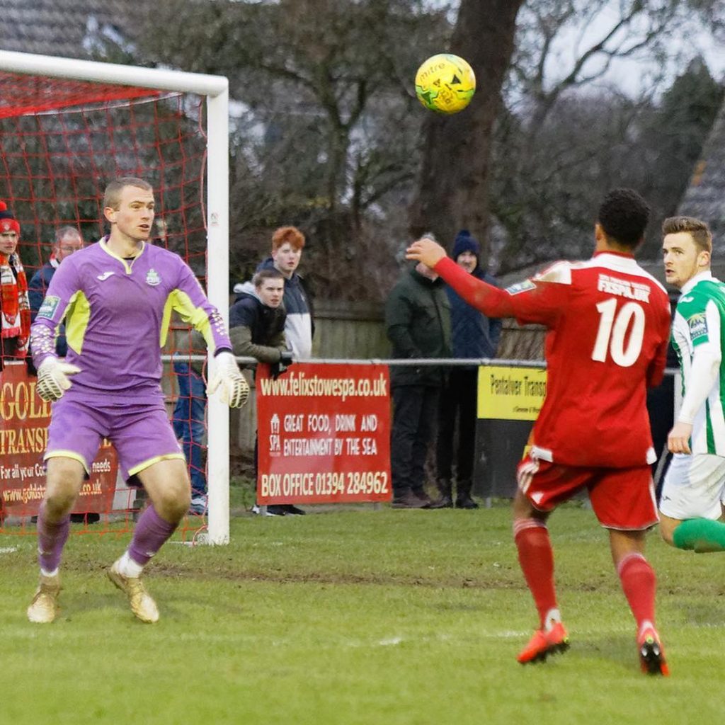 Harry Seaden with the Great Wakering Rovers senior side (Photo via Instagram / Hseaden1)