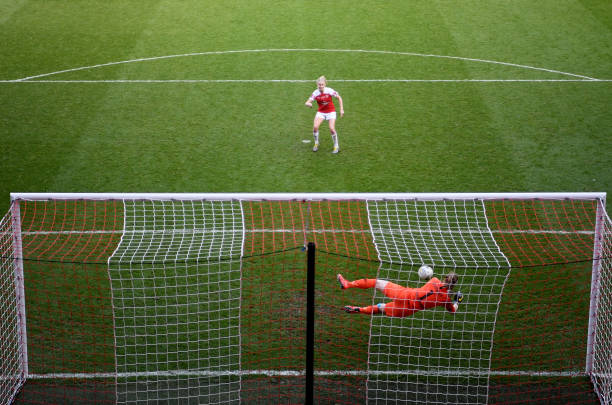 Williamson 'pi**ed off' 4 SHEFFIELD, ENGLAND - FEBRUARY 23: Karen Bardsley of Manchester City Women saves the second penalty from Leah Williamson of Arsenal in the penalty shoot out during the FA Women's Continental League Cup Final between Arsenal and Manchester City Women at Bramall Lane on February 23, 2019 in Sheffield, England. (Photo by Laurence Griffiths/Getty Images)