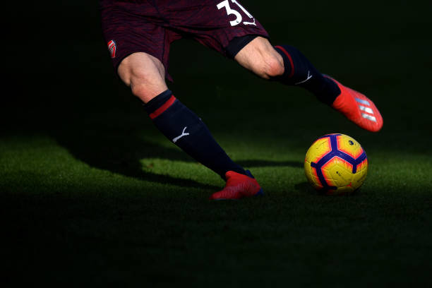 3 reasons Unai Emery got it right at Huddersfield 5 HUDDERSFIELD, ENGLAND - FEBRUARY 09: Sead Kolasinac of Arsenal warms up before the Premier League match between Huddersfield Town and Arsenal FC at John Smith's Stadium on February 09, 2019 in Huddersfield, United Kingdom. (Photo by Michael Regan/Getty Images)