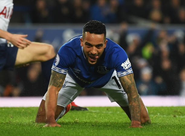 He’s had his moments, but overall pretty useless: Everton fans on Theo Walcott 3 LIVERPOOL, ENGLAND - DECEMBER 23: Theo Walcott of Everton celebrates after scoring his team's first goal as Spurs players react during the Premier League match between Everton FC and Tottenham Hotspur at Goodison Park on December 23, 2018 in Liverpool, United Kingdom. (Photo by Gareth Copley/Getty Images)