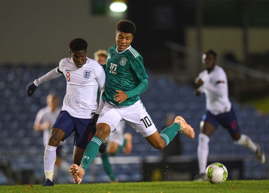 DUBLIN, IRELAND - NOVEMBER 11: Malik Tillman of Germany in action against Yunus Musah of England during the U17 International Friendly match between England and Germany at the UCD Bowl Stadium on November 10, 2018 in Dublin, Ireland. (Photo by Harry Murphy/Bongarts/Getty Images)