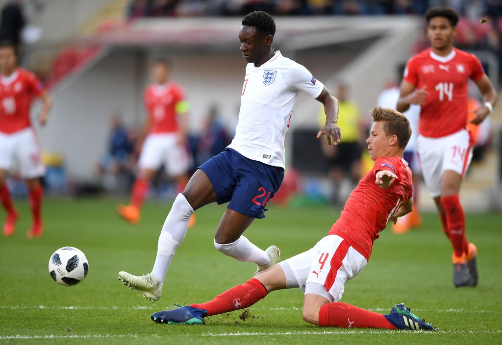 ROTHERHAM, ENGLAND - MAY 10: Folarin Balogun of England is tackled by Ilan Sauter of Switzerland during the UEFA European Under-17 Championship mat...