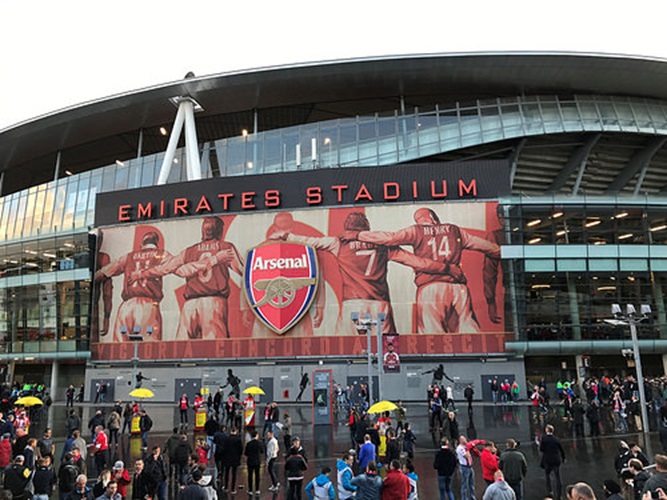 emirates sponsored