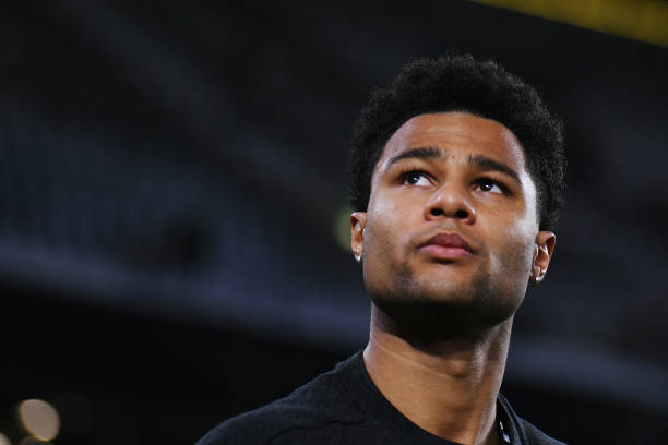 WOLFSBURG, GERMANY - MARCH 20: Serge Gnabry of Germany arrives prior to the International Friendly match between Germany and Serbia at Volkswagen A...