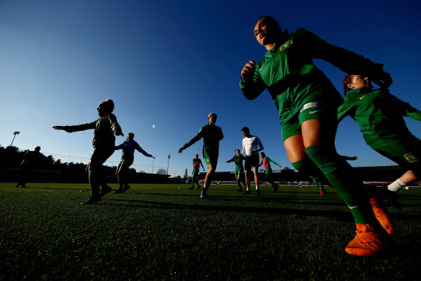 KINGSTON UPON THAMES, ENGLAND - NOVEMBER 18: Yeovil Town Ladies FC warm-up prior to the FA WSL match between Chelsea Women and Yeovil Town FC at Th...