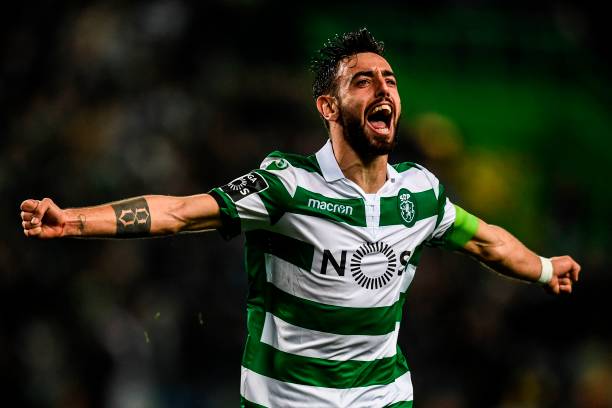 Sporting's midfielder Bruno Fernandes celebrates a goal during the Portuguese League football match between Sporting Lisbon and Nacional at the Jos...