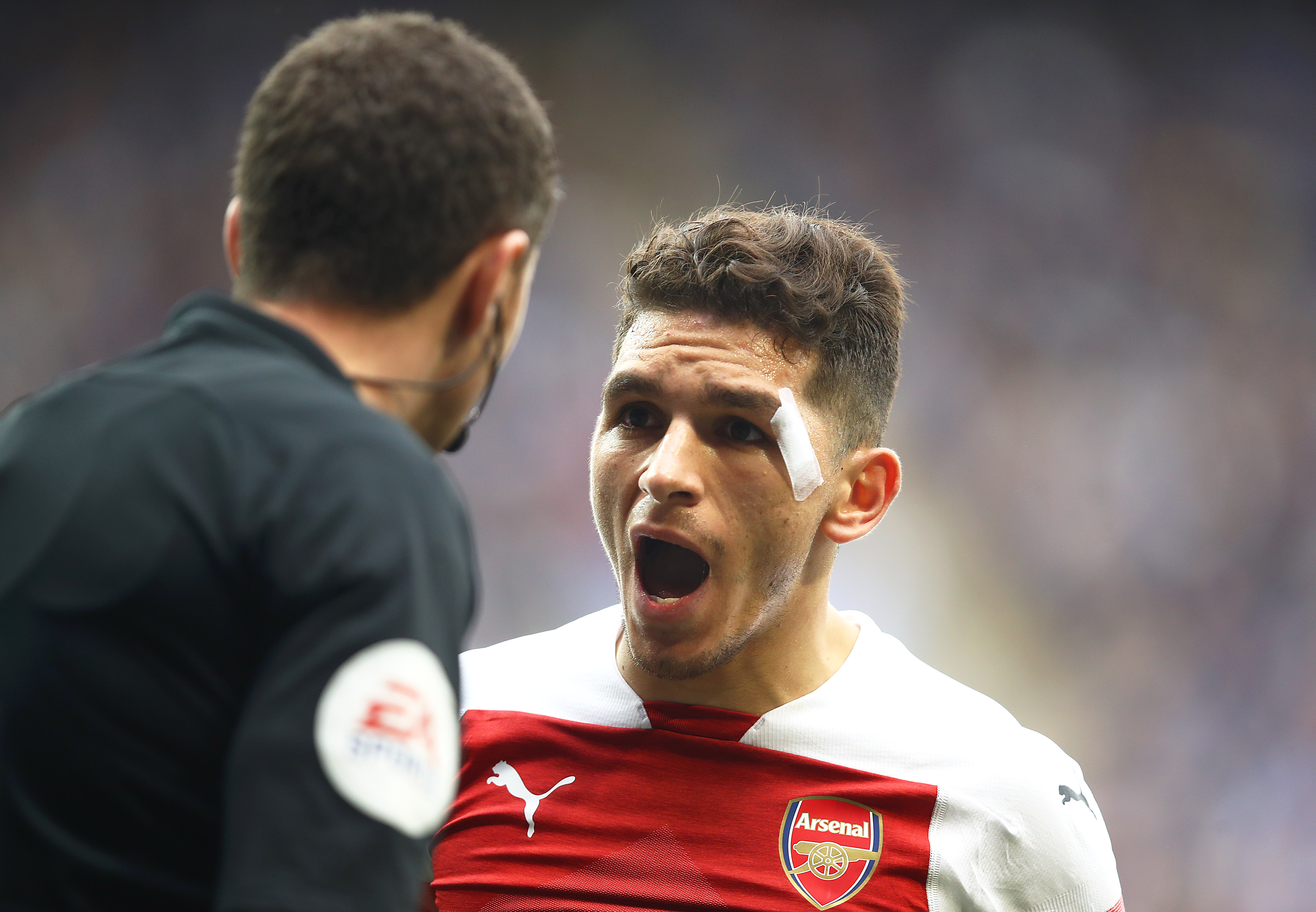 Has Unai Emery answered these 6 questions? 6 LEICESTER, ENGLAND - APRIL 28: Lucas Torreira of Arsenal reacts with the linesman during the Premier League match between Leicester City and Arsenal FC at The King Power Stadium on April 28, 2019 in Leicester, United Kingdom. (Photo by Julian Finney/Getty Images)