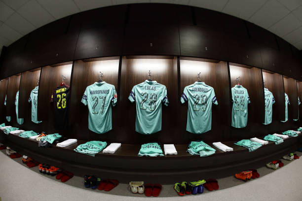 Arsene Wenger talks Unai Emery, lions, squirrels, Invincibles, joining PSG & more 19 SINGAPORE - JULY 28: General view of Arsenal dressing room ahead of the International Champions Cup match between Arsenal and Paris Saint Germain at the National Stadium on July 28, 2018 in Singapore. (Photo by Suhaimi Abdullah/Getty Images for ICC)