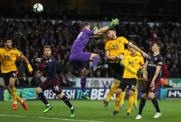 WOLVERHAMPTON, ENGLAND - APRIL 24: Matt Doherty of Wolverhampton Wanderers scores his team's second goal past Bernd Leno of Arsenal during the Premier League match between Wolverhampton Wanderers and Arsenal FC at Molineux on April 24, 2019 in Wolverhampton, United Kingdom. (Photo by David Rogers/Getty Images)