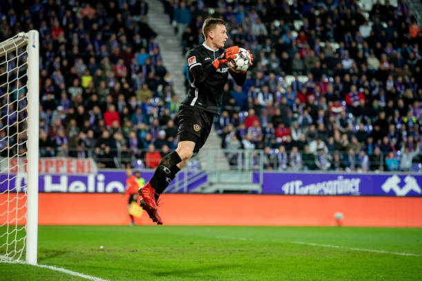 AUE, GERMANY - APRIL 01: Markus Schubert of Dresden in action during the Second Bundesliga match between FC Erzgebirge Aue and SG Dynamo Dresden at Erzgebirgsstadion on April 01, 2019 in Aue, Germany. (Photo by Thomas Eisenhuth/Bongarts/Getty Images)