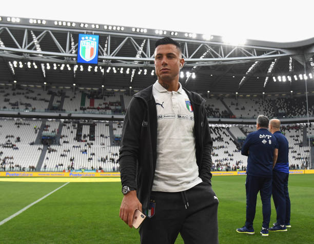 Arsenal and Everton both bid €25m for 27-year-old not for sale 2 TURIN, ITALY - JUNE 11: Armando Izzo of Italy looks on the UEFA Euro 2020 Qualifier between Italy and Bosnia and Herzegovina at Juventus Stadium on June 11, 2019 in Turin, Italy. (Photo by Claudio Villa/Getty Images)