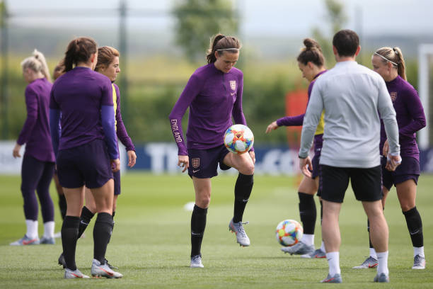 Analysing the England World Cup squad 8 BRIGHTON, ENGLAND - MAY 31: Jill Scott of England Women controls the ball during an England Women Training Session at the American Express Elite Football performance Centre on May 31, 2019 in Brighton, England. (Photo by Steve Bardens/Getty Images)
