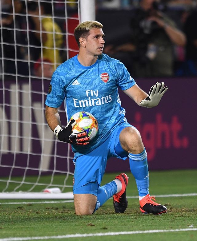 Emi Martinez open to all transfer options this summer 2 Photo via Instagram / Emi_Martinez26