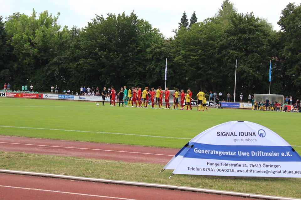 Arsenal youth draw with Bayern but suffer defeat to Stuttgart: U17 Bundesliga Cup Day 1 roundup 2 Arsenal lining up for their u17 Bundesliga Cup match against Bayern Munich (Photo via Facebook / u17-Bundesliga Cup)