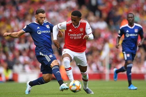 Joe Willock against Olympique Lyonnais in pre-season (Photo via Football.London)